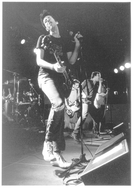 5728_124031410898_4628666_n